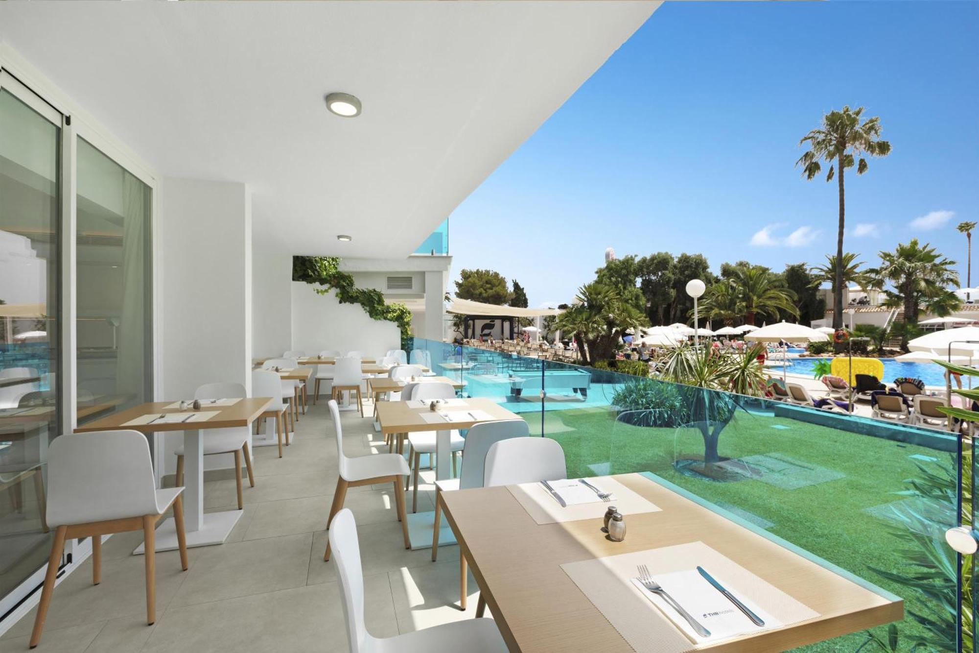 Hotel Thb Sa Coma Platja Exterior foto